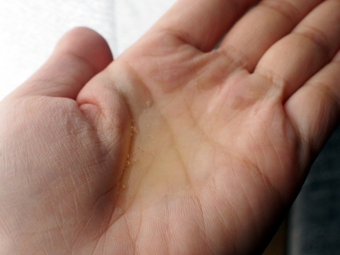 アテニア　スキンクリアクレンズオイル　テクスチャー